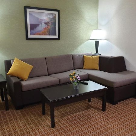 Hawthorn Extended Stay By Wyndham Kingsland Exterior foto
